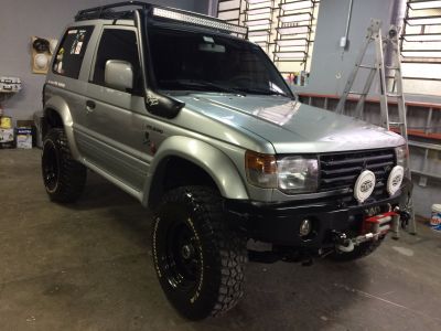 Pajero GLS-B Pajero GLS-B