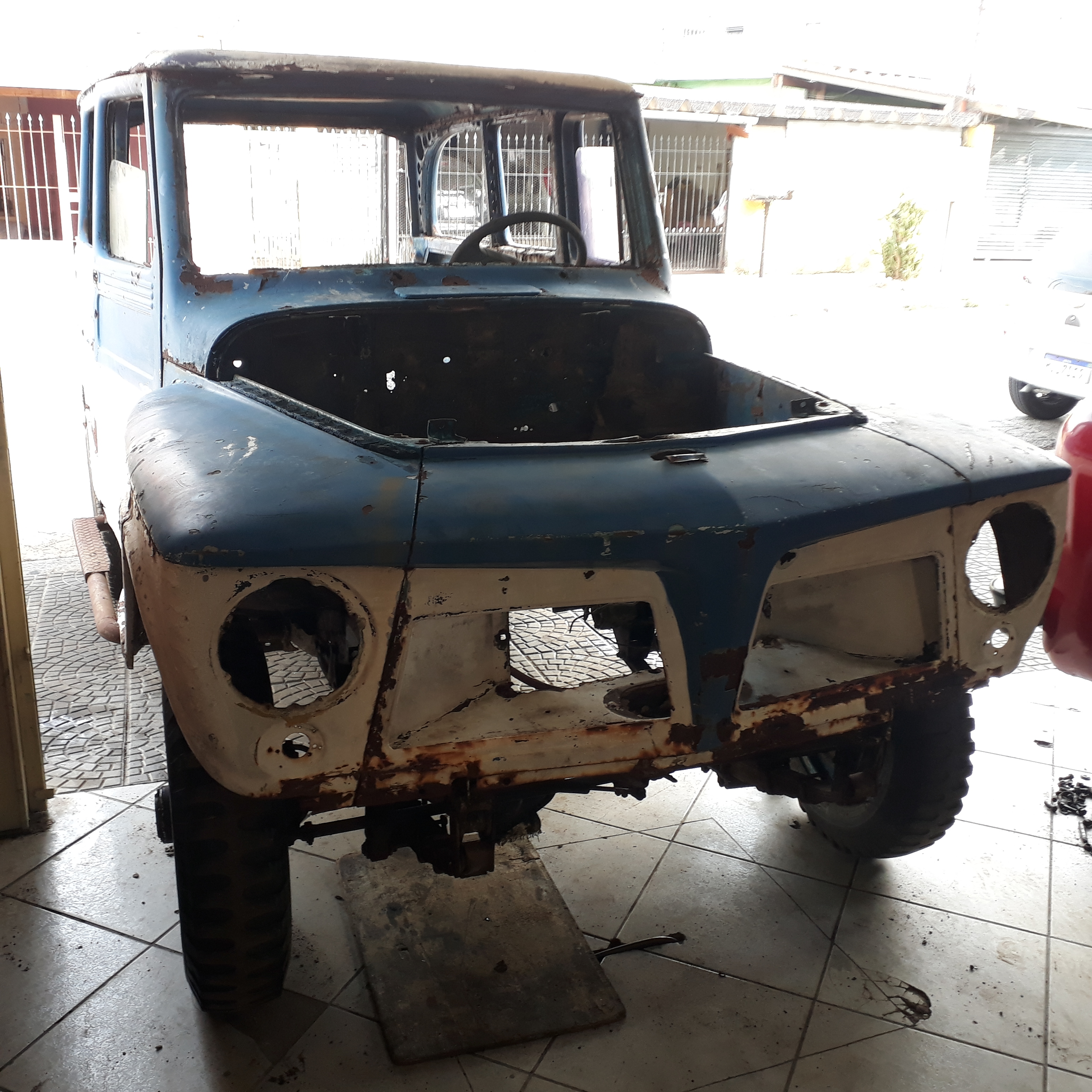 Carroceria rural willys 