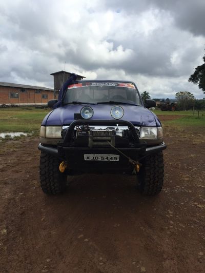 Ford Ranger V6 4x4 Ford Ranger V6 4x4