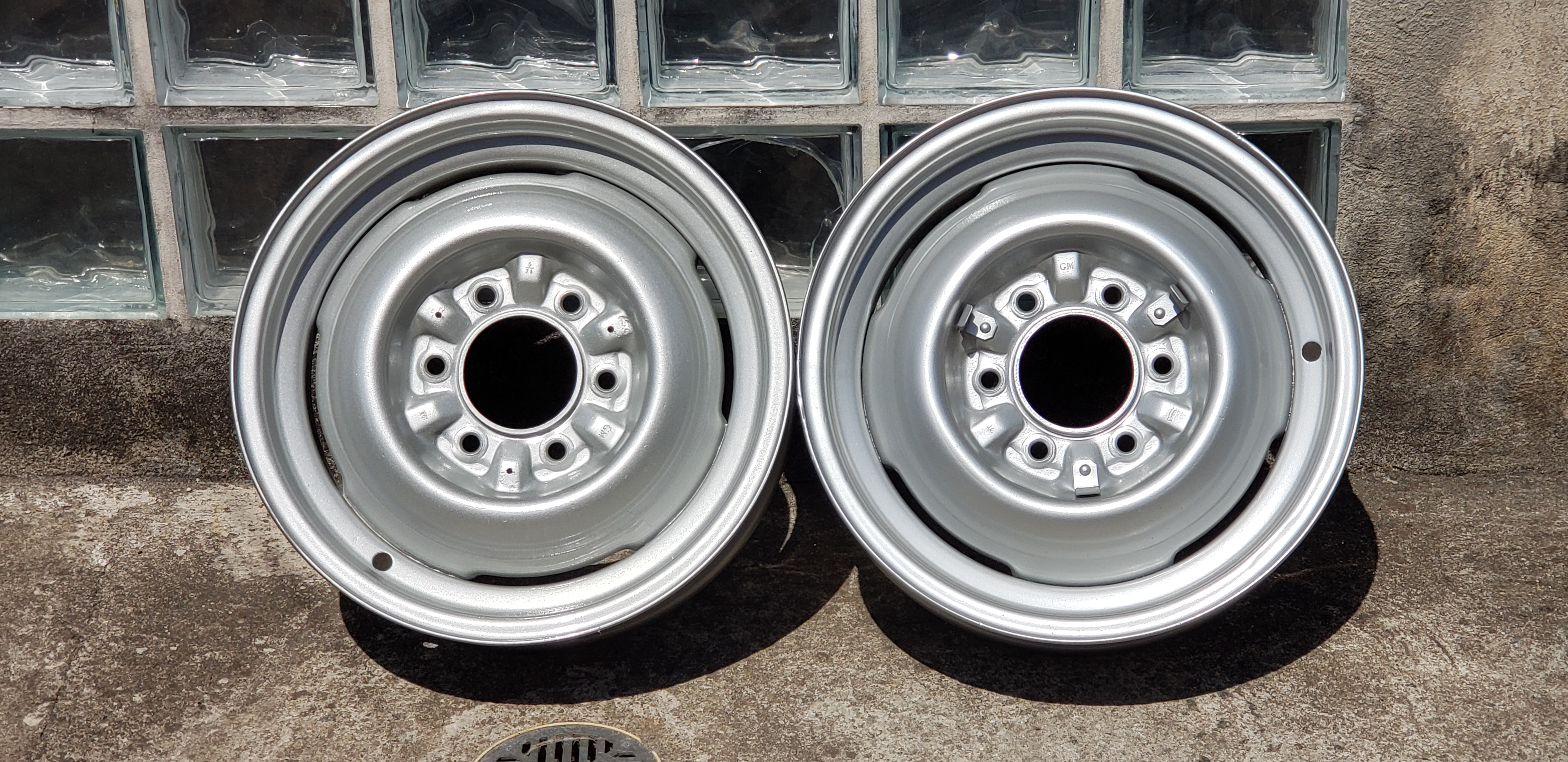 2 Chevrolet 16x5 C10 C14 2 Chevrolet 16x5 C10 C14